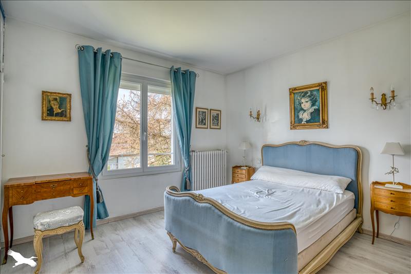 Vente Maison PINEUILH - 5 pièces -142 m² - (33220)
