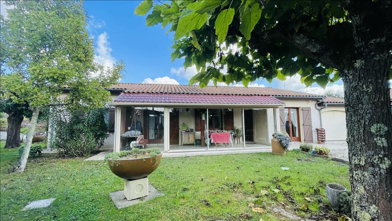 Vente Maison PINEUILH - 5 pièces -120 m² - (33220)