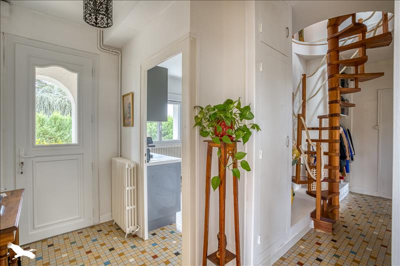 Vente Maison PINEUILH - 7 pièces -178 m² - (33220)