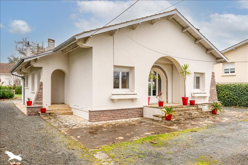 Vente Maison PINEUILH - 7 pièces -178 m² - (33220)