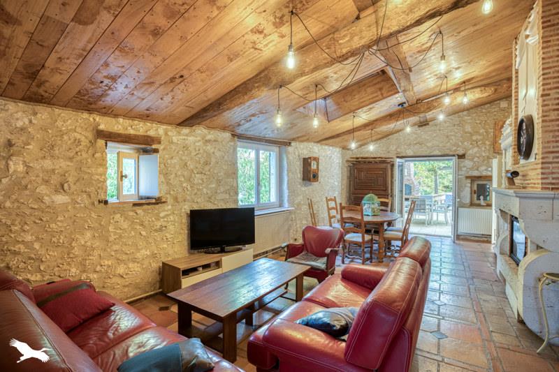Vente Maison RIOCAUD - 7 pièces -181 m² - (33220)