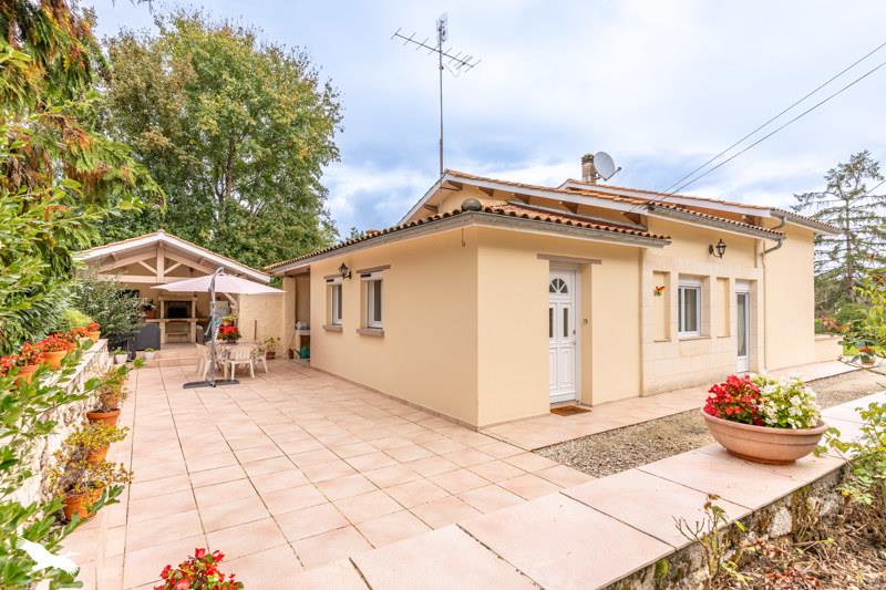 Vente Maison LA ROQUILLE - 6 pièces -118 m² - (33220)