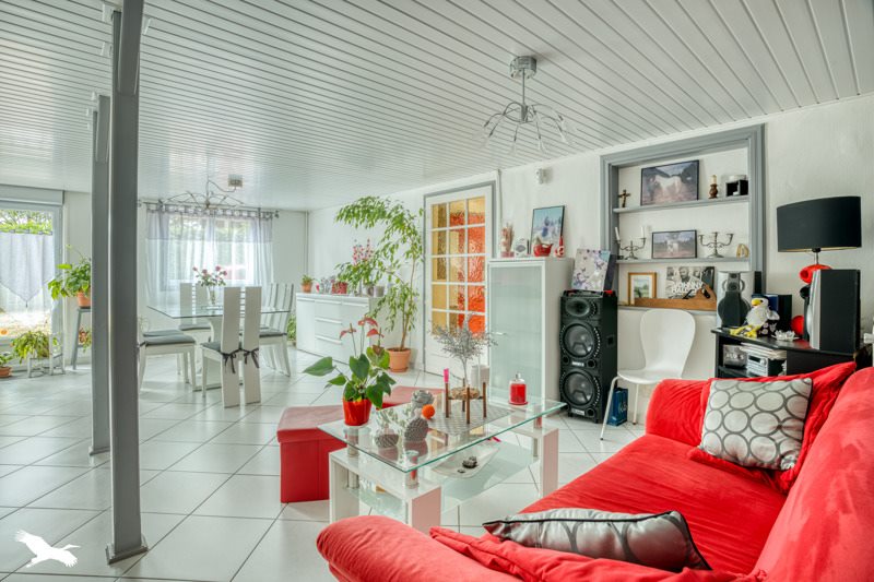 Vente Maison LA ROQUILLE - 6 pièces -118 m² - (33220)