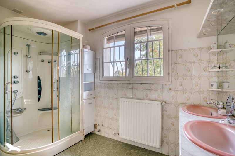 Vente Maison PINEUILH - 8 pièces -207 m² - (33220)