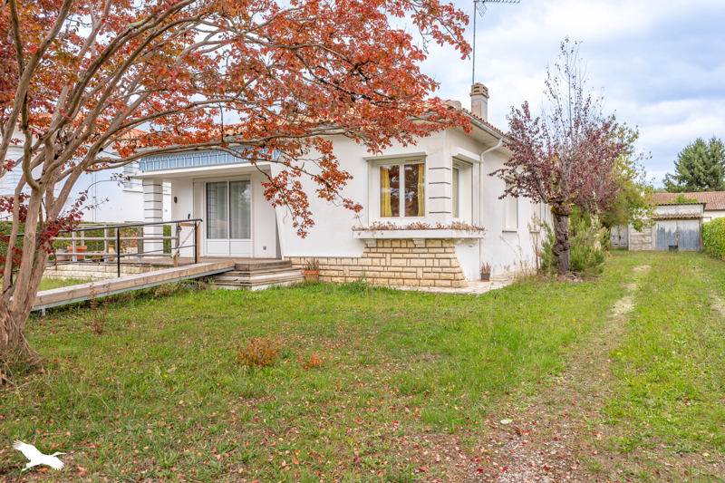 Vente Maison PINEUILH - 5 pièces -102 m² - (33220)