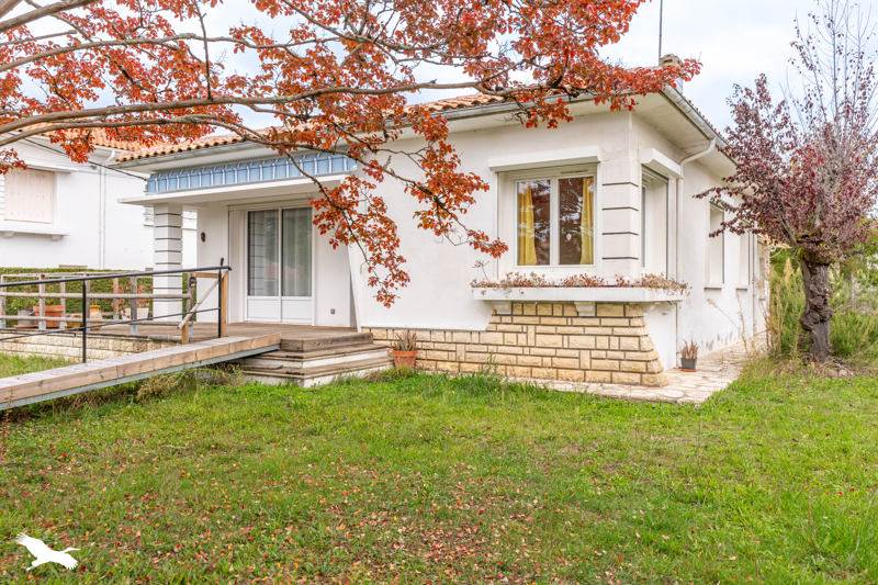 Vente Maison PINEUILH - 5 pièces -102 m² - (33220)