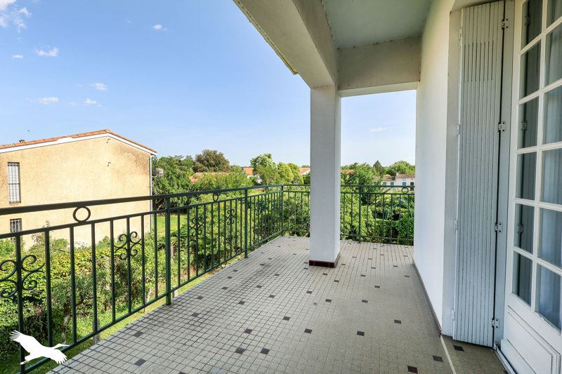 Vente Maison PINEUILH - 7 pièces -140 m² - (33220)
