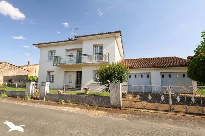 Vente Maison PINEUILH - 7 pièces -140 m² - (33220)