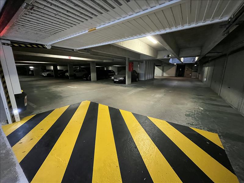 Vente Parking LES CLAYES SOUS BOIS - -  12 m² - (78340)