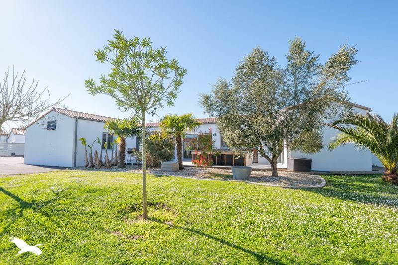 Vente Maison MORNAC SUR SEUDRE - 4 pièces -124 m² - (17113)