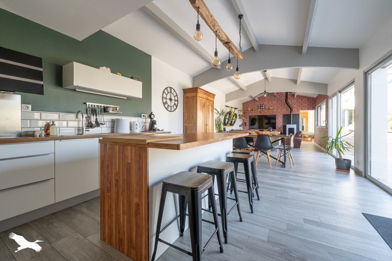 Vente Maison MORNAC SUR SEUDRE - 4 pièces -124 m² - (17113)