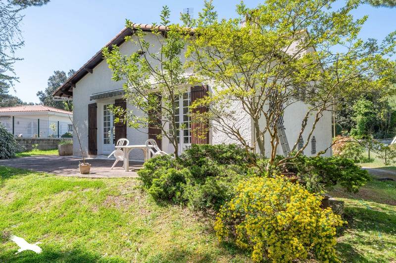 Vente Maison VAUX SUR MER - 6 pièces -142 m² - (17640)