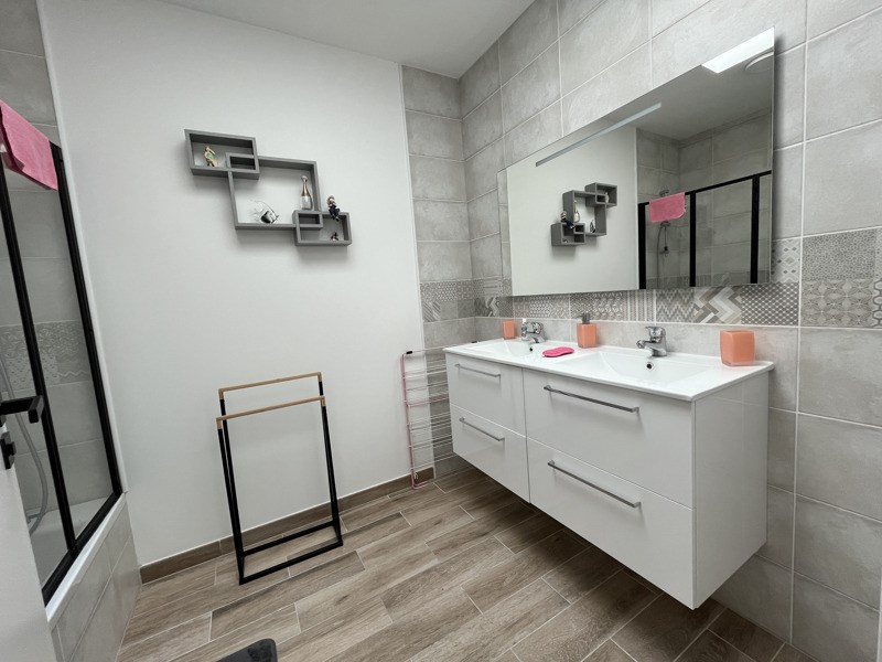 Vente Maison VAUX SUR MER - 5 pièces -114 m² - (17640)