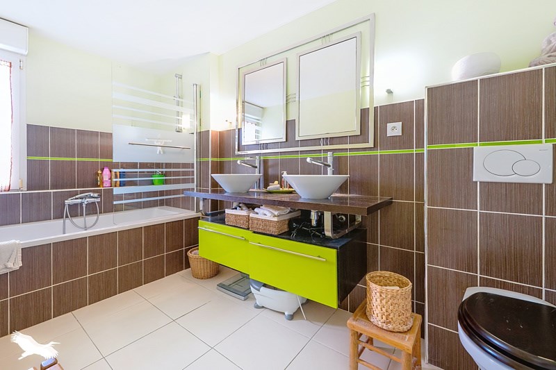 Vente Maison VAUX SUR MER - 8 pièces -246 m² - (17640)