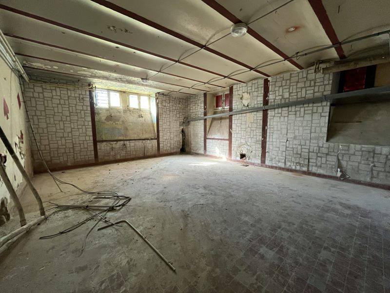 Vente Appartement BOURGES - 1 pièce -150 m² - (18000)