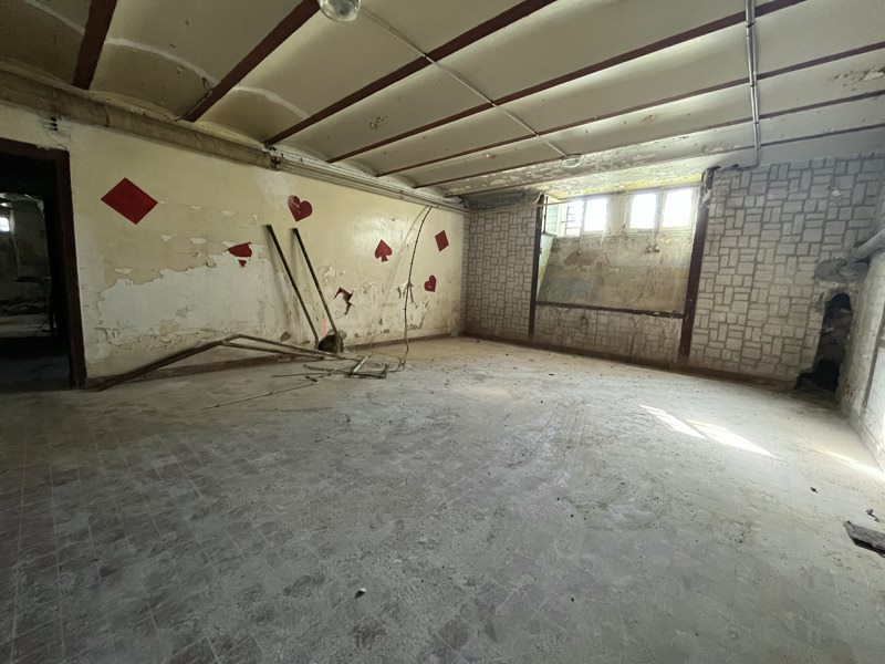 Vente Appartement BOURGES - 1 pièce -150 m² - (18000)