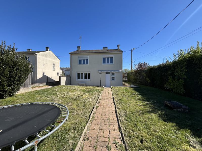 Vente Maison ST DOULCHARD - 5 pièces -82 m² - (18230)
