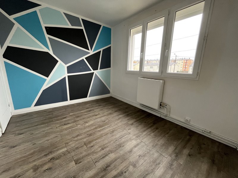 Vente Maison ST DOULCHARD - 5 pièces -82 m² - (18230)