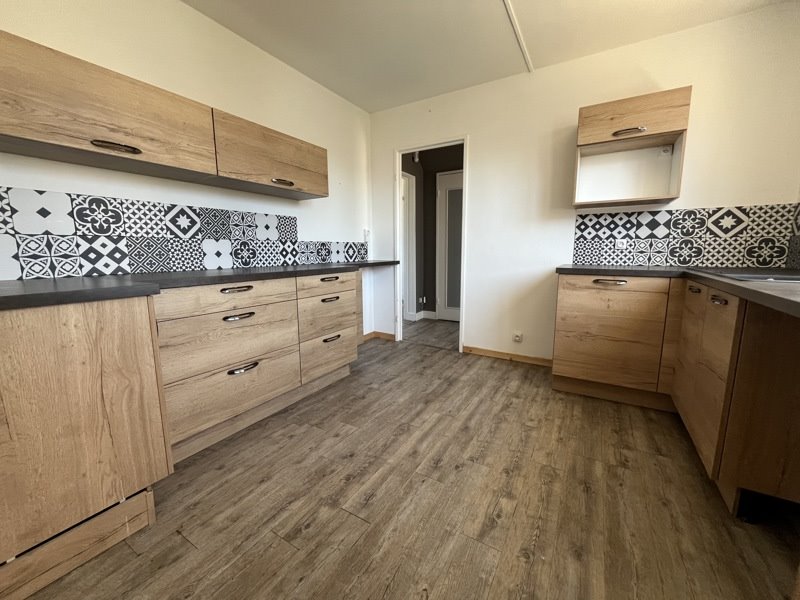 Vente Maison ST DOULCHARD - 5 pièces -82 m² - (18230)