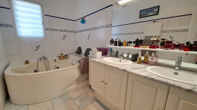 Vente Maison VORNAY - 5 pièces -136 m² - (18130)