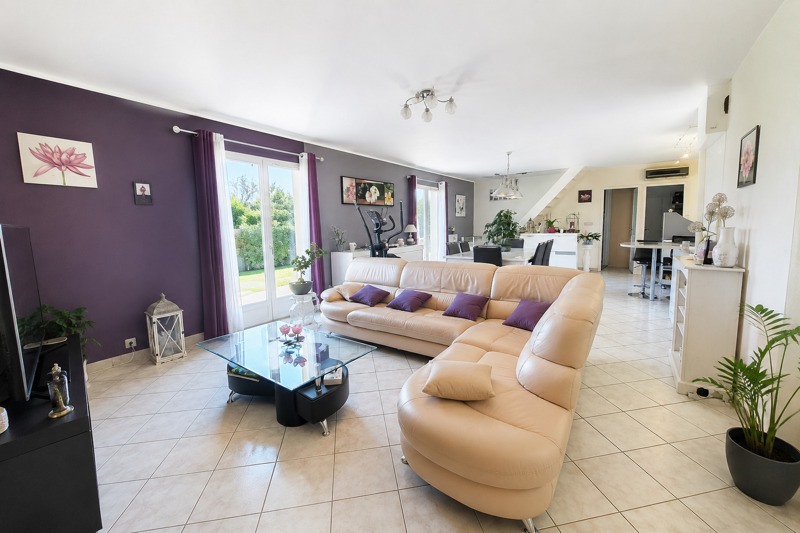 Vente Maison VORNAY - 5 pièces -136 m² - (18130)