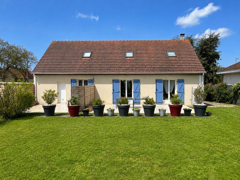Vente Maison VORNAY - 5 pièces -136 m² - (18130)