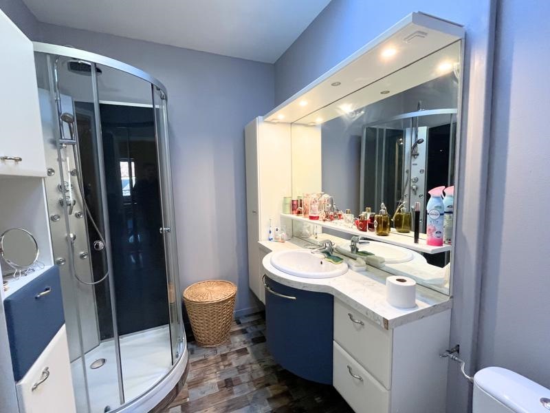 Vente Maison LES AIX D ANGILLON - 9 pièces -178 m² - (18220)