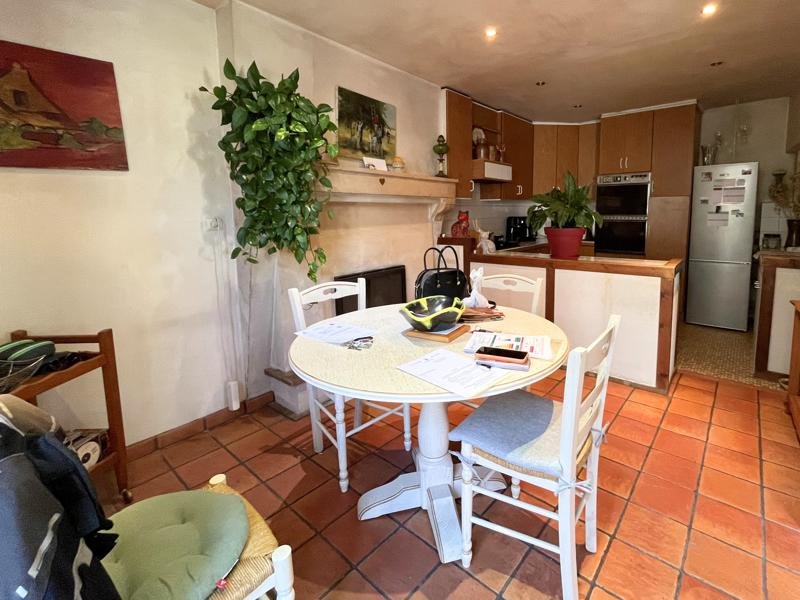 Vente Maison LES AIX D ANGILLON - 9 pièces -178 m² - (18220)