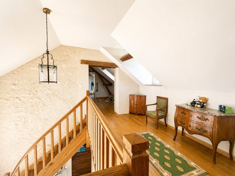 Vente Maison ST DOULCHARD - 5 pièces -171 m² - (18230)