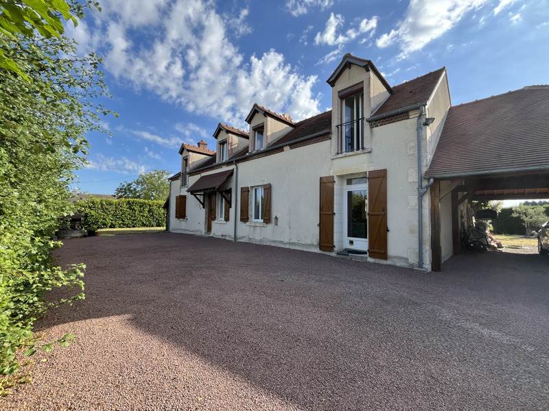 Vente Maison ST DOULCHARD - 5 pièces -171 m² - (18230)