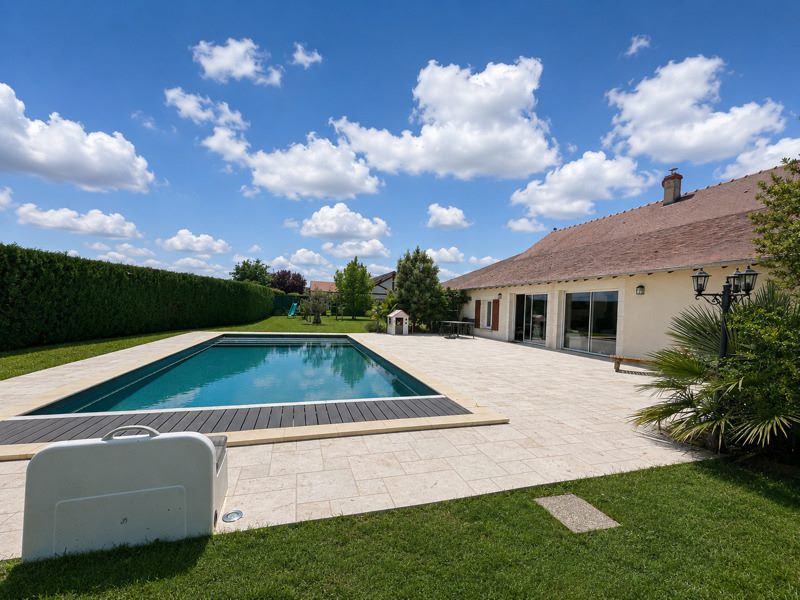 Vente Maison ST DOULCHARD - 5 pièces -171 m² - (18230)