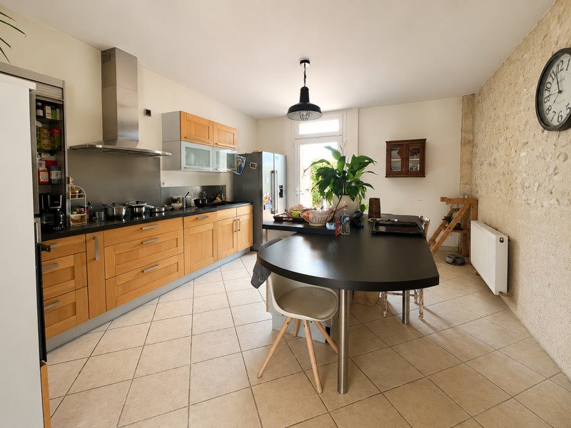 Vente Maison ST DOULCHARD - 5 pièces -171 m² - (18230)