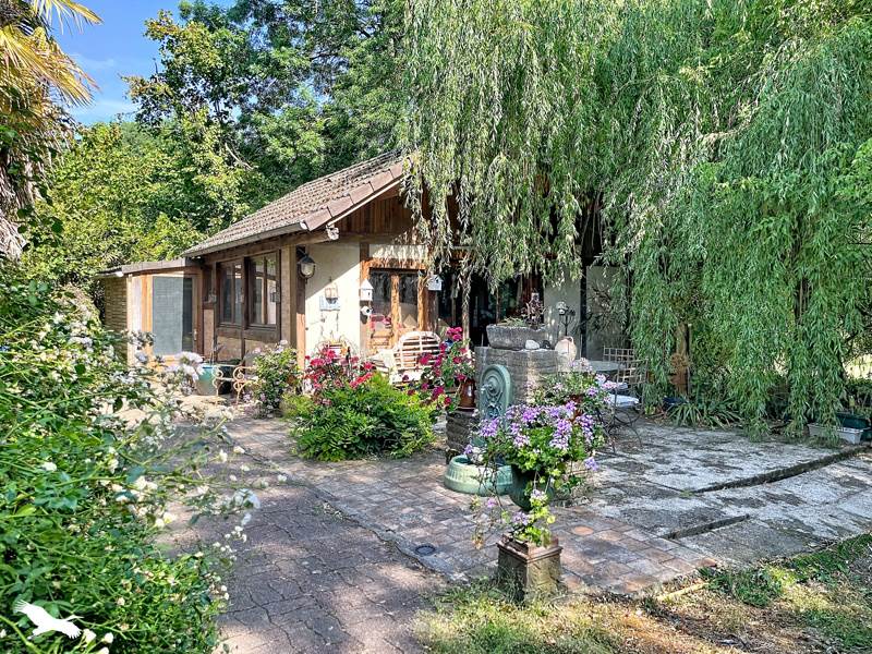 Vente Maison BOURGES - 6 pièces -160 m² - (18000)