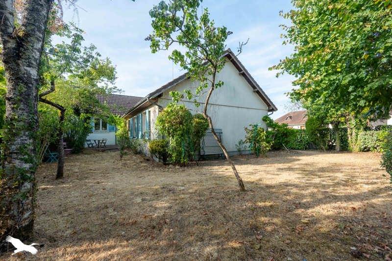 Vente Maison ST DOULCHARD - 7 pièces -142 m² - (18230)