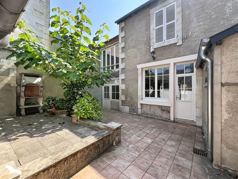 Vente Maison BOURGES - 6 pièces -137 m² - (18000)