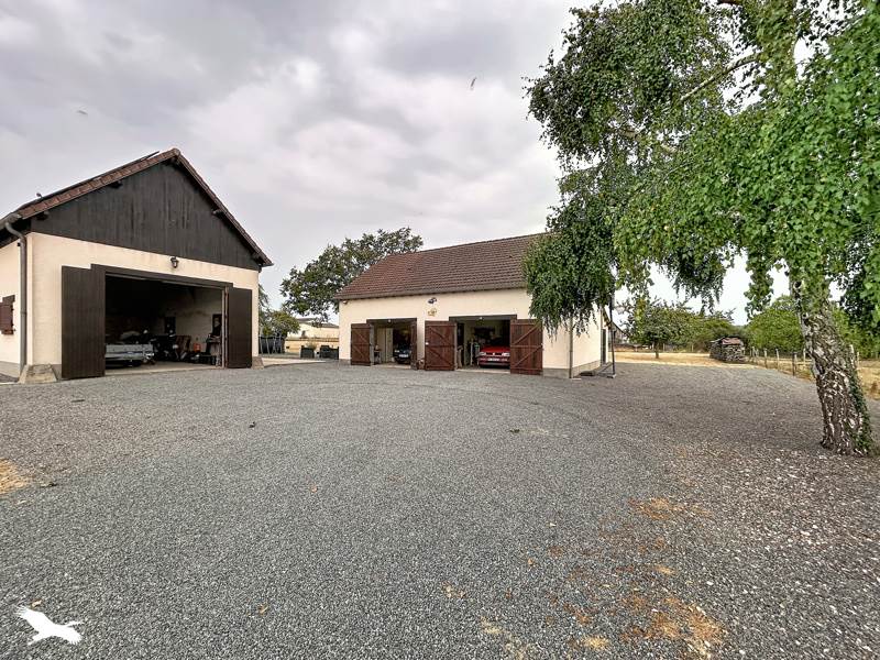 Vente Maison ETRECHY - 7 pièces -179,8 m² - (18800)