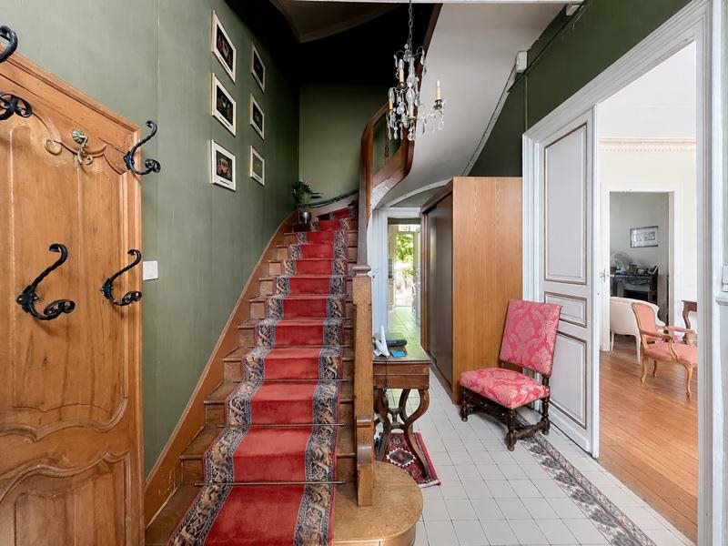 Vente Maison Bourges - 6 pièces -160 m² - (18000)