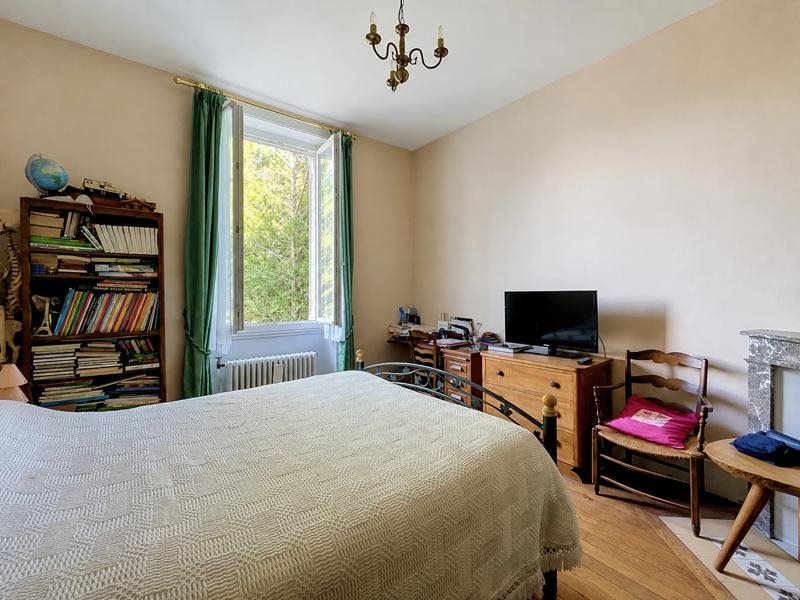Vente Maison Bourges - 6 pièces -160 m² - (18000)