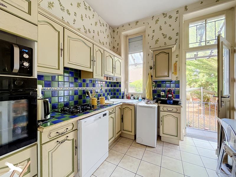 Vente Maison Bourges - 6 pièces -160 m² - (18000)