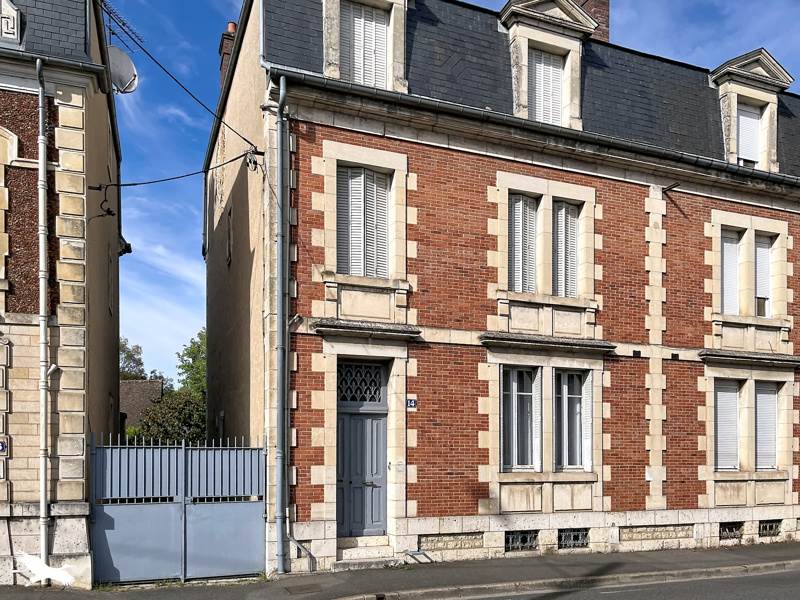 Vente Maison Bourges - 6 pièces -160 m² - (18000)