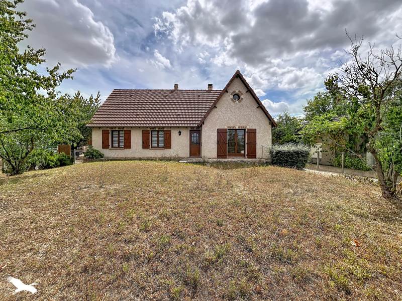 Vente Maison Bourges - 5 pièces -143 m² - (18000)
