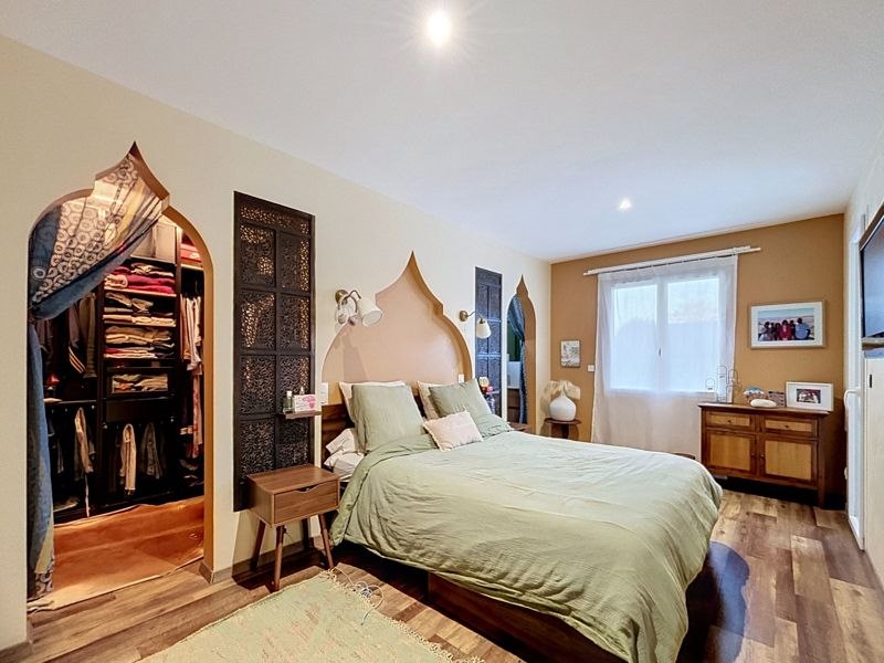 Vente Maison Bourges - 6 pièces -191 m² - (18000)