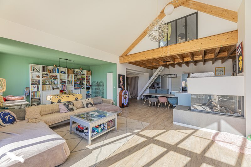 Vente Maison LA VILLE AUX DAMES - 8 pièces -240 m² - (37700)