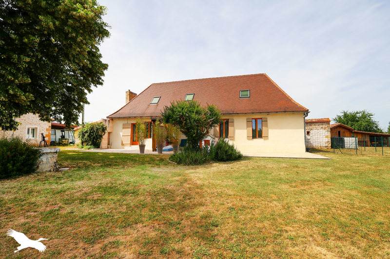 Vente Maison ST LAURENT DES VIGNES - 6 pièces -196 m² - (24100)