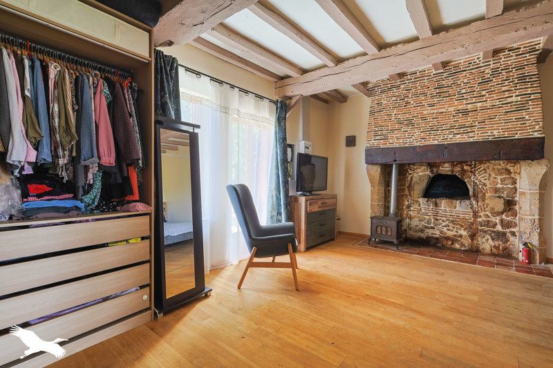 Vente Maison ST LAURENT DES VIGNES - 6 pièces -196 m² - (24100)