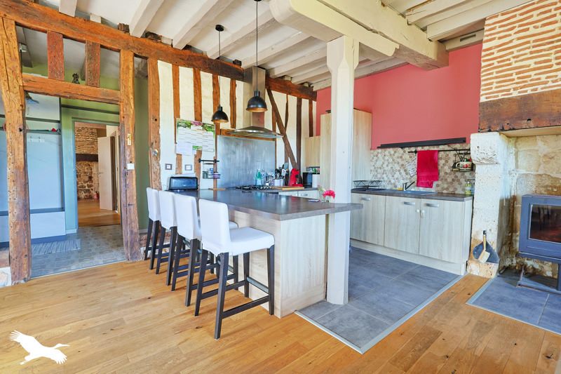 Vente Maison ST LAURENT DES VIGNES - 6 pièces -196 m² - (24100)