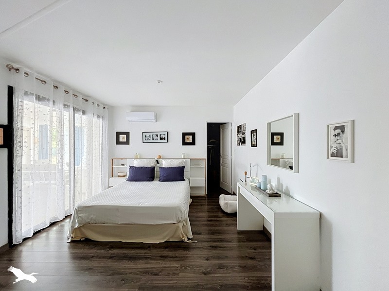 Vente Maison ST LAURENT DES VIGNES - 6 pièces -196 m² - (24100)
