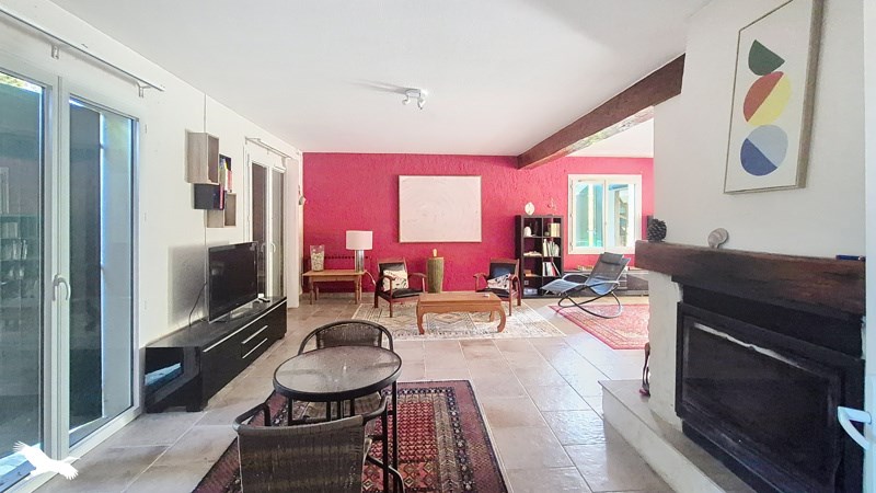Vente Maison Saint-Laurent-des-Vignes - 6 pièces -198 m² - (24100)
