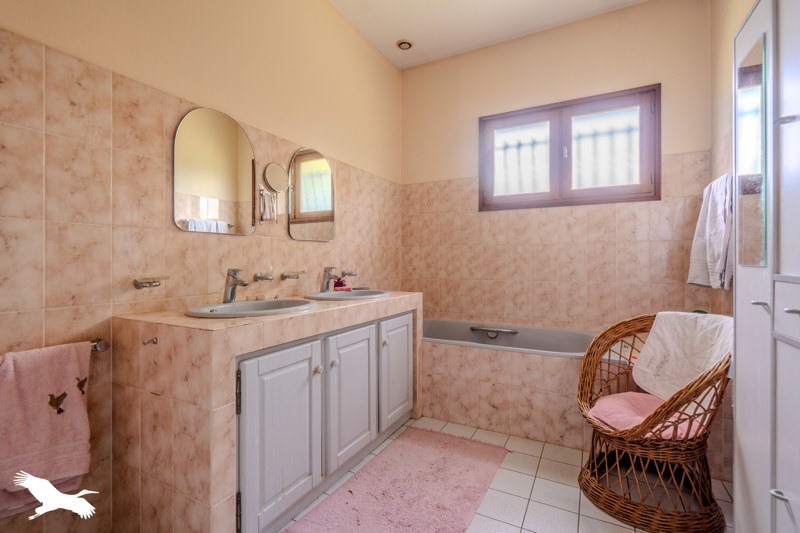 Vente Maison EYSINES - 9 pièces -219 m² - (33320)