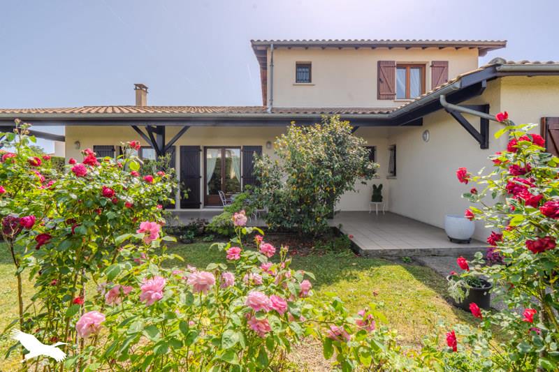 Vente Maison EYSINES - 9 pièces -219 m² - (33320)